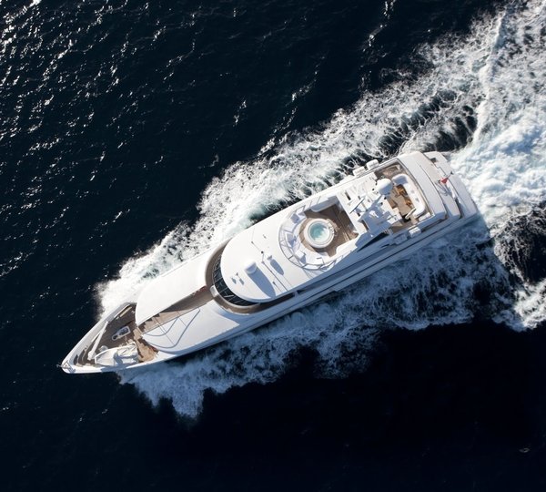 Yacht LA TANIA, CMN | CHARTERWORLD Luxury Superyacht Charters